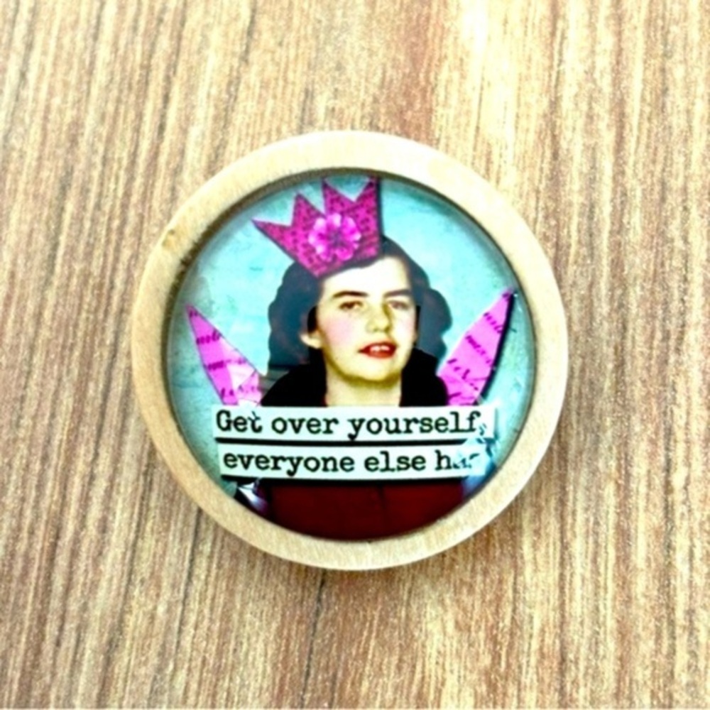 Retro Fairy Wooden Brooch – Sarcastic & Unique